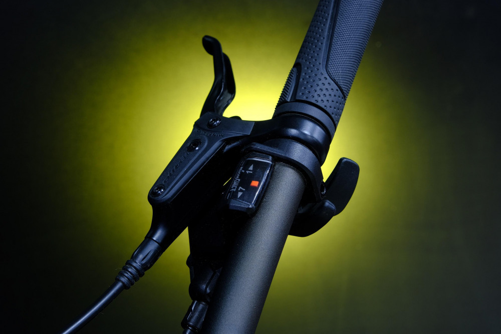 Lorak LX5 HD Матовый Чёрный/Жёлтый рама 19 (на рост 171-182)