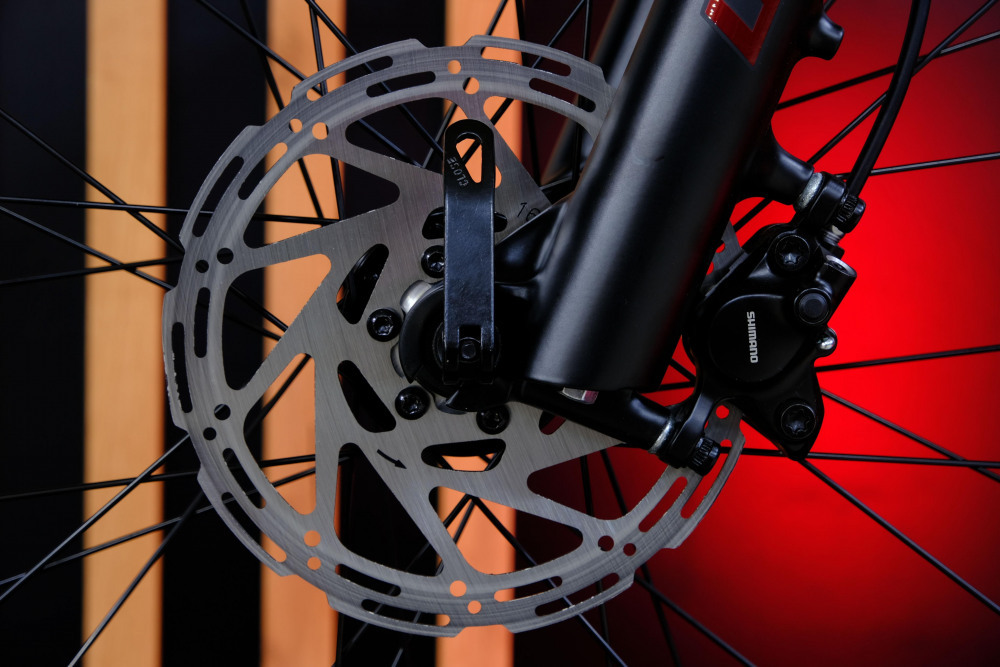 LORAK MT 29 - 3000 Матовый Чёрный/Красный рама 23 (на рост 188-203)